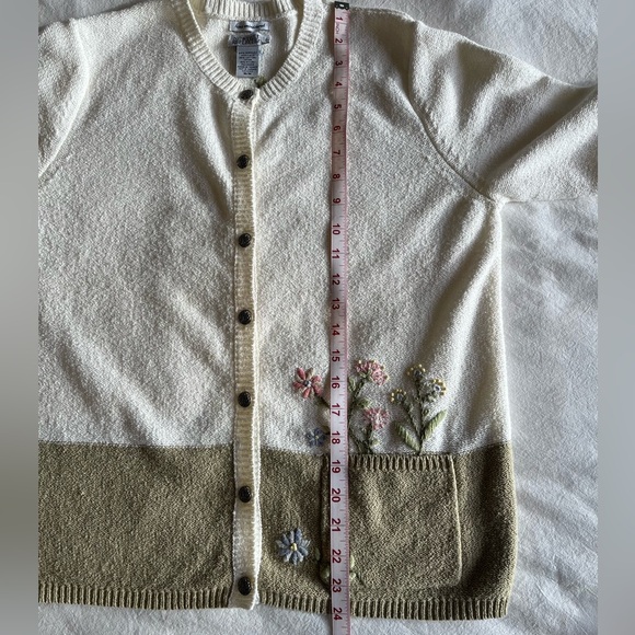 VTG Northern Reflections Hand Embroidered Cardigan Grannycore Cottagecore 90’s - Picture 11 of 13